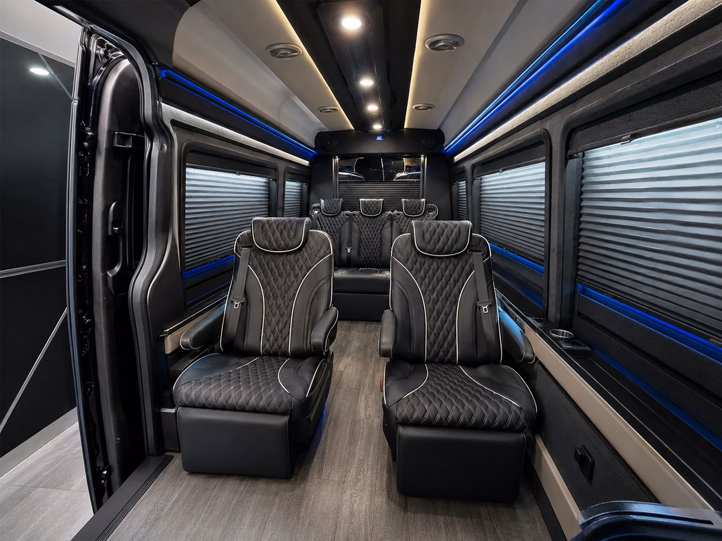 airport shuttle buses for winthrop university groups and families